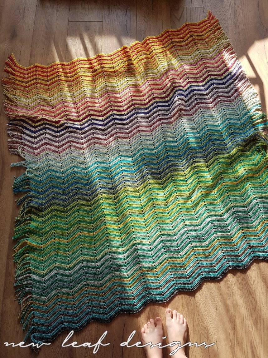 Chevrainbow crochet blanket free pattern